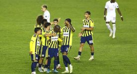 Fenerbahçe deplasmanda Azerbaycan temsilcisi Turan Tovuz'u 2-0 mağlup etti